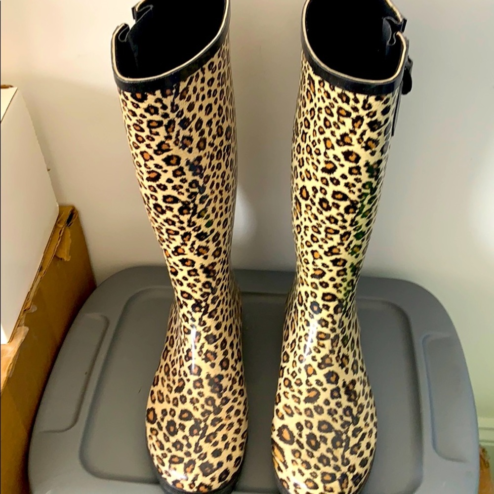 COPY - Rain boots